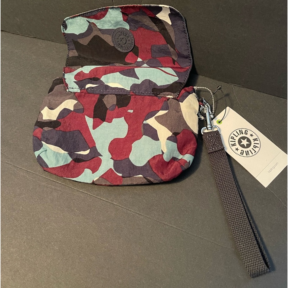 Kipling Selene Camo Wristlet Handbag, NWT - Picture 3 of 8